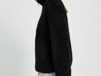 Меховая куртка с воротником-стойкой