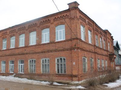 Здание, в котором была создана первая в Кологриве комсомольская ячейка