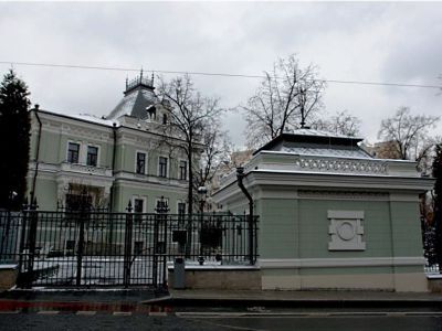 Ограда с воротами, 1900 г., архитектор С.Ф.Воскресенский