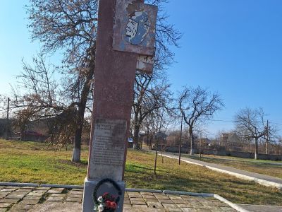Памятник участникам гражданской и Великой Отечественной войн