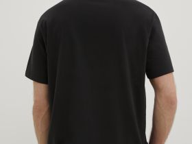 Футболка прямого силуэта с принтом