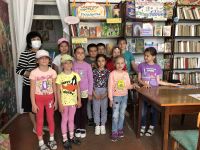 Азовская поселковая библиотека