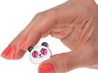 Значок «Тапа с очками-сердце»