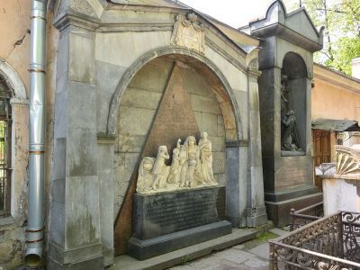 Могила Белосельского-Белозерского А.М. (1752-1809), дипломата, литератора