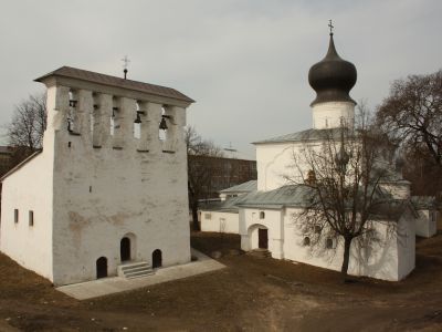 Церковь Успения с Пароменья со Звонницей