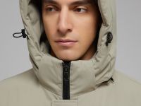 Утепленная парка с капюшоном