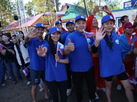 Глава Якутии встретился с активной молодежью на турслете «Турсун-2025»