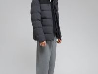 Стеганая куртка с капюшоном