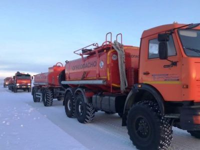 В населенные пункты Якутии продолжается плановая доставка топлива