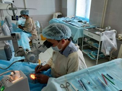 Выездная бригада глазной больницы проведет операционные дни в Южной Якутии