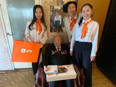 АТБ в Якутии поздравил клиентов-ветеранов с 9 Мая