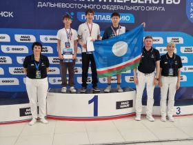 Якутские пловцы завоевали 29 медалей на чемпионате и первенстве ДФО