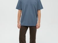 Базовая футболка из хлопка прямого силуэта