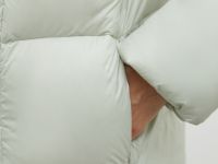 Стеганое пуховое пальто силуэта oversize