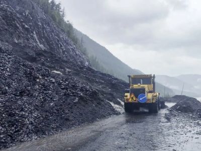 На трассе «Колыма» закрыли движение для всех видов транспорта