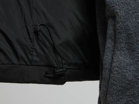 Пуховик с воротником-стойкой и капюшоном