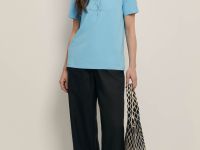 Футболка приталенного силуэта с принтом