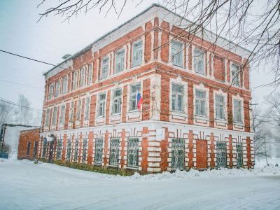 Здание заводоуправления фарфоровой фабрики И.Е.Кузнецова, кон. XIX в.