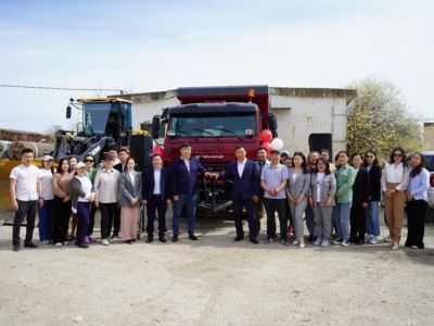 «Железные дороги Якутии» помогли Мегино-Кангаласскому району приобрести автомобиль КамАЗ