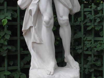 Статуя "Сатурн"