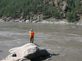 Река Индигирка. Через Ущелье Восторга и Восхищения! Маршрут: п.Усть-Нера - с.Хонуу