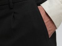 Брюки прямого кроя со складками