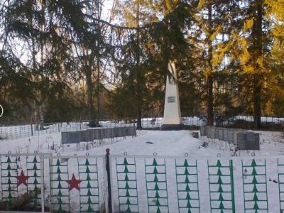 Воинское кладбище, на котором похоронены воины Советской Армии, умершие от ран, полученных на фронтах, в период Великой Отечественной войны 1941-1945 гг.