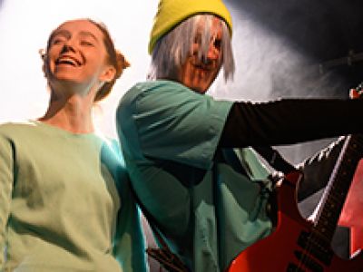 Полина ищет Па