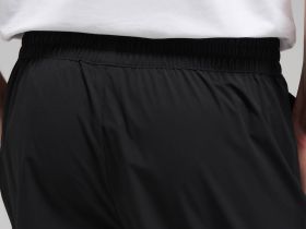 Спортивные брюки с водоотталкивающей пропиткой