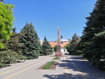 Братская могила воинов 57 и 64-й армий