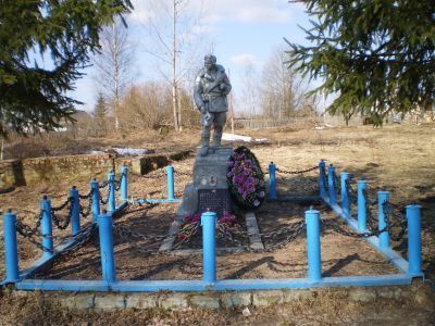 Братская могила воинов Советской Армии, погибших в 1941-1944 гг.