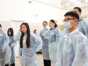 Школьники Якутии проходят профориентационный конкурс Минздрава