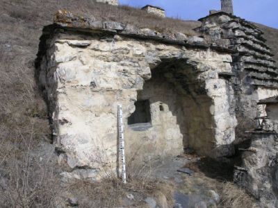 Склеп полуподземный с нишей 5