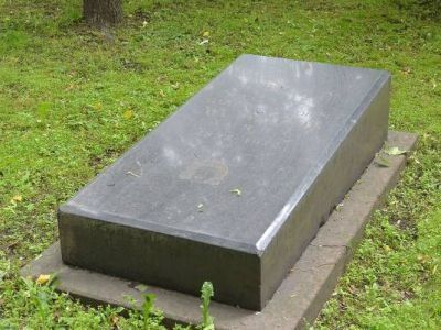 Могила Далматова (Лучича) В.П. (1852-1912), актера