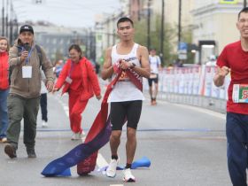 Стали известны имена победителей марафона Олонхо в Якутске