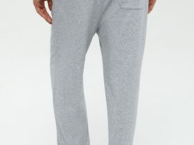 спортивные брюки