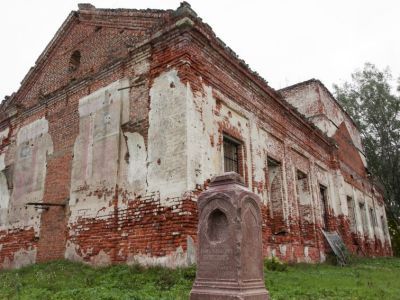 Бывшая церковь