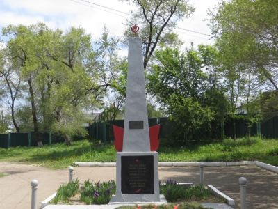 Памятник воинам-однополчанам, погибшим в годы Великой Отечественной войны