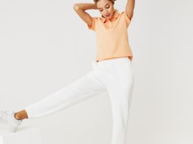 Женское поло Lacoste приталенного кроя из эластичного хлопка
