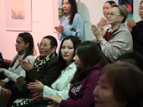 «Вместе победим!»: в Якутии открыли выставку работ онкопациентов и врачей