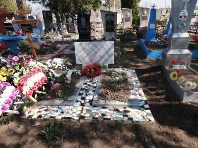 Братская могила советских воинов, погибших в боях с фашистскими захватчиками