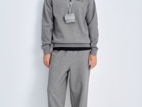 Спортивные брюки широкого кроя на высокой посадке