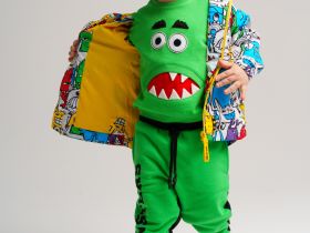 Куртка детская текстильная с полиуретановым покрытием для мальчиков (ветровка)