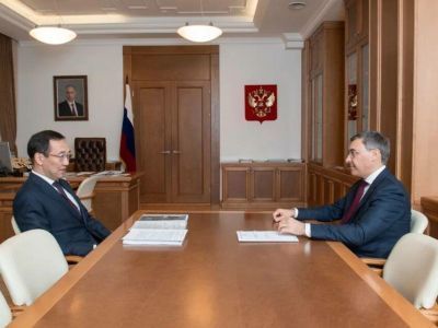 Глава Якутии провёл встречу с министром науки и высшего образования России