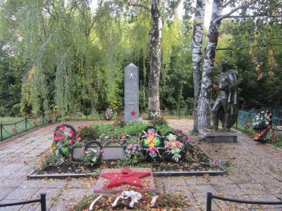 Братская могила воинов, погибших в 1943 г.