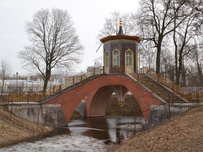 Мост Крестовый с беседкой