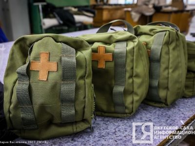 20 тонн подарочных наборов доставят бойцам в зону СВО к 9 Мая