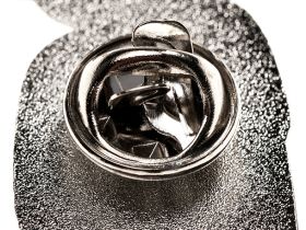 Значок «Юнг в пиджаке»