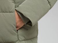 Длинный пуховик с капюшоном