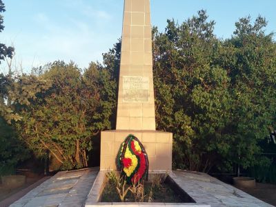 Братская могила советских воинов, погибших в период Сталинградской битвы